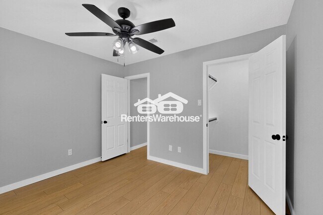 Building Photo - 3945 Spoonwood Ln