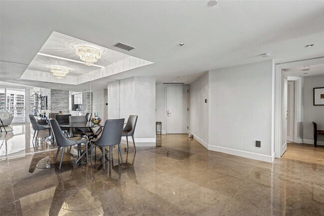 Building Photo - 21055 Yacht Club Dr