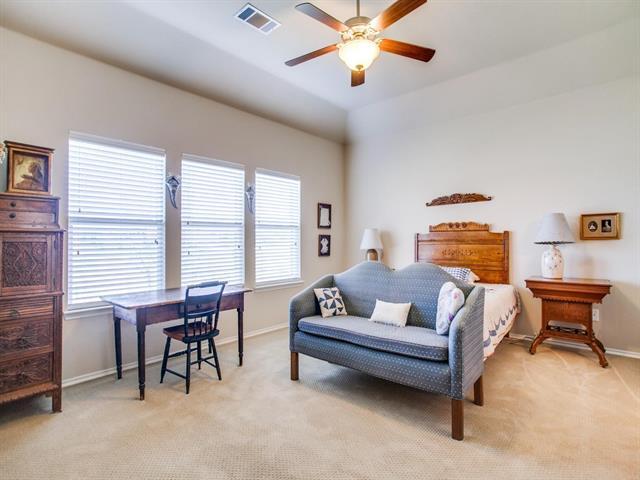 Building Photo - 9744 Water Tree Dr