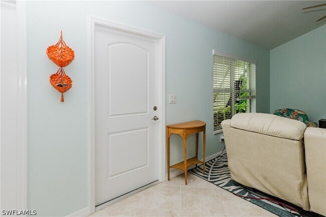 Building Photo - 11693 Oakland Dr