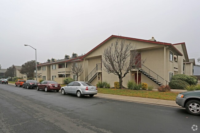 Building Photo - Eskaton Manteca Manor