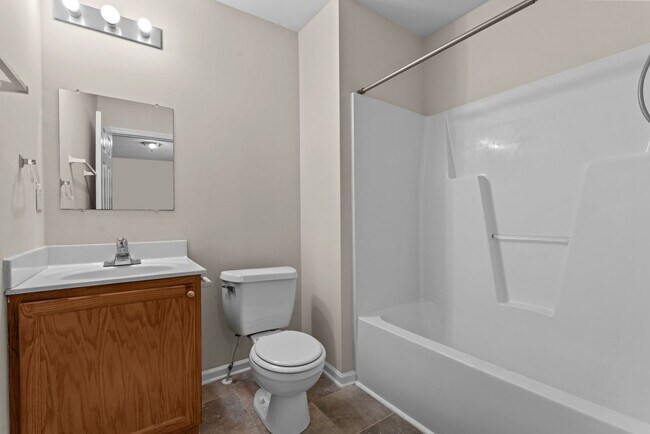 Building Photo - Charming 3-Bed 3.5-Bath Near Campbell University
