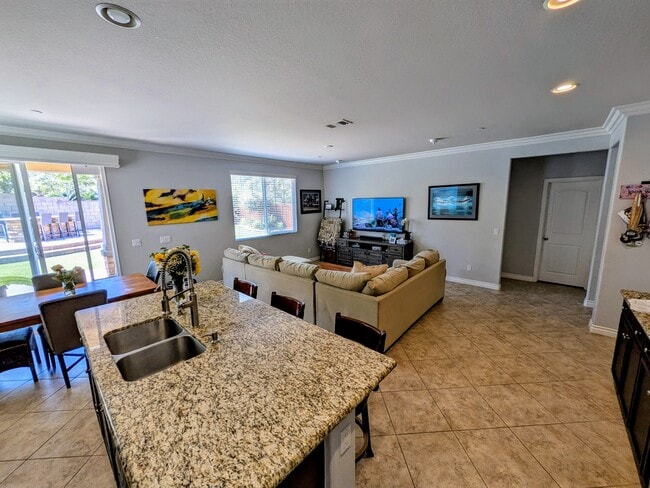 Building Photo - 3433 Arborview Dr
