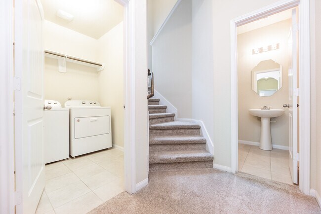 Building Photo - 24922 Scarlatti Cantata Dr