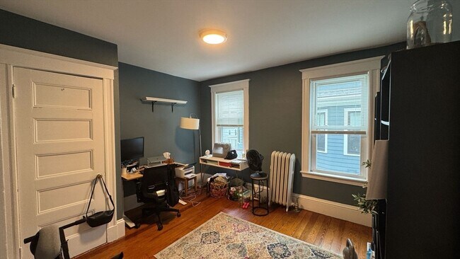 Building Photo - 66 Hall Ave