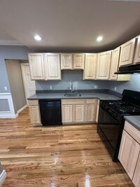 Building Photo - 95top