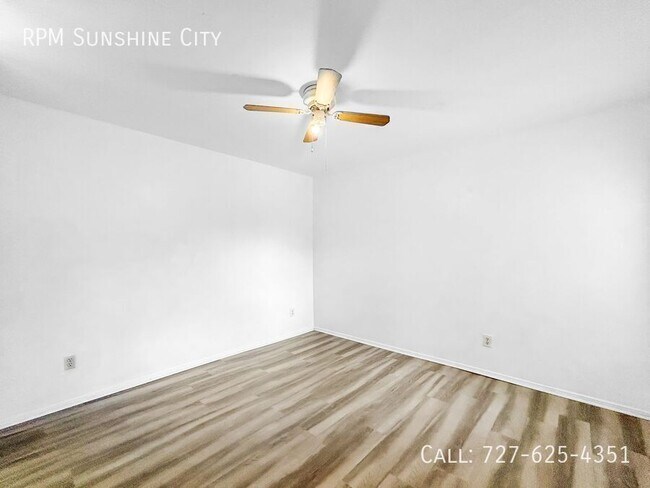 Building Photo - 1400 Gandy Blvd N