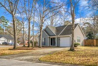 Building Photo - **$500 Off First Months Rent** Charming 3 Bedroom 2 bathroom ready for you to call home!