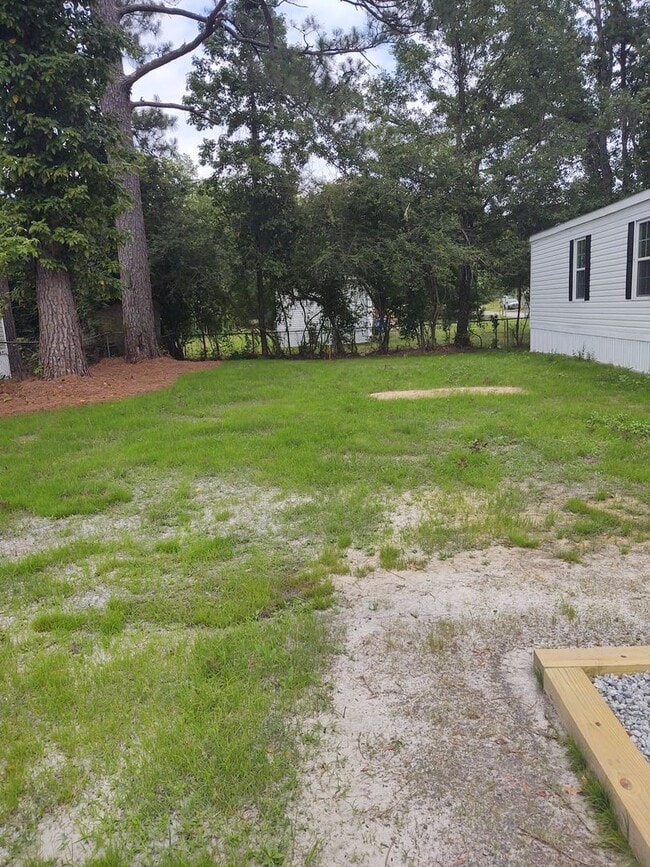 Building Photo - 6 Elcona St