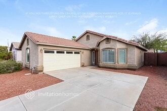 Building Photo - 4020 E La Salle St