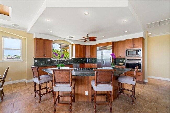 Building Photo - Kaanapali Golf Estates Luxury