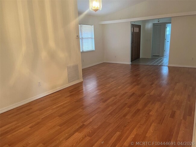 Building Photo - 800 French Creek Ln