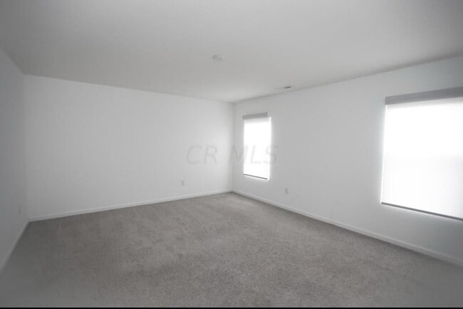 Building Photo - 4978 Crestbrook Dr