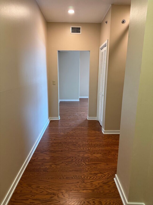 Building Photo - Lehigh Riverport Condo Available