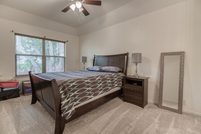 Building Photo - Beautiful Walker Ranch 2 Story Home. This location is fabulous, located off Bitters and Blanco