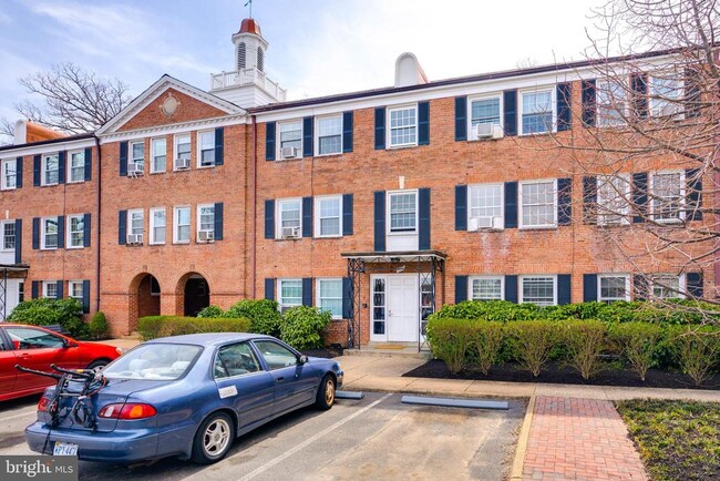 Building Photo - 5110 Columbia Pike
