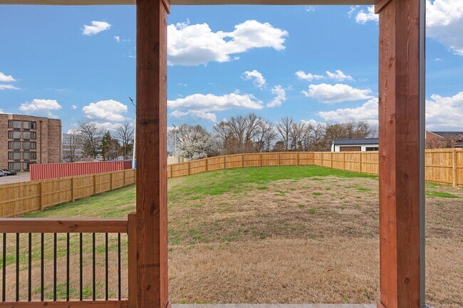 Building Photo - Modern New Construction Home