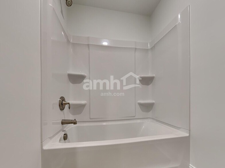 Building Photo - 169 Anthurium Dr