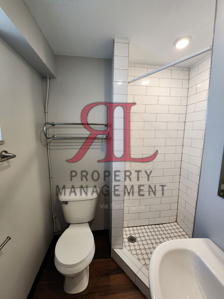 Building Photo - 75 W Moler St