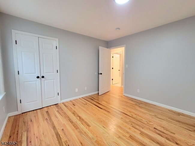 Building Photo - 11 Wallis Ave