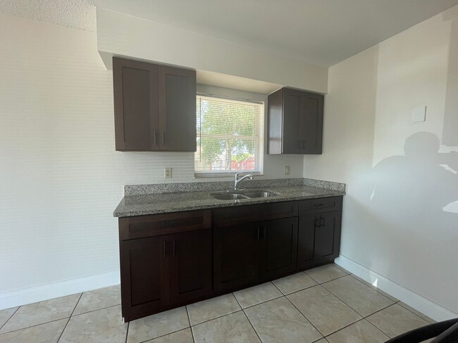 Building Photo - 3519 Benito Juarez Cir