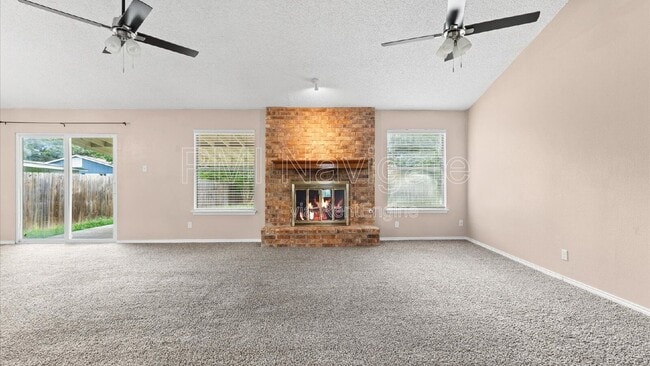 Building Photo - 4606 Crested Land