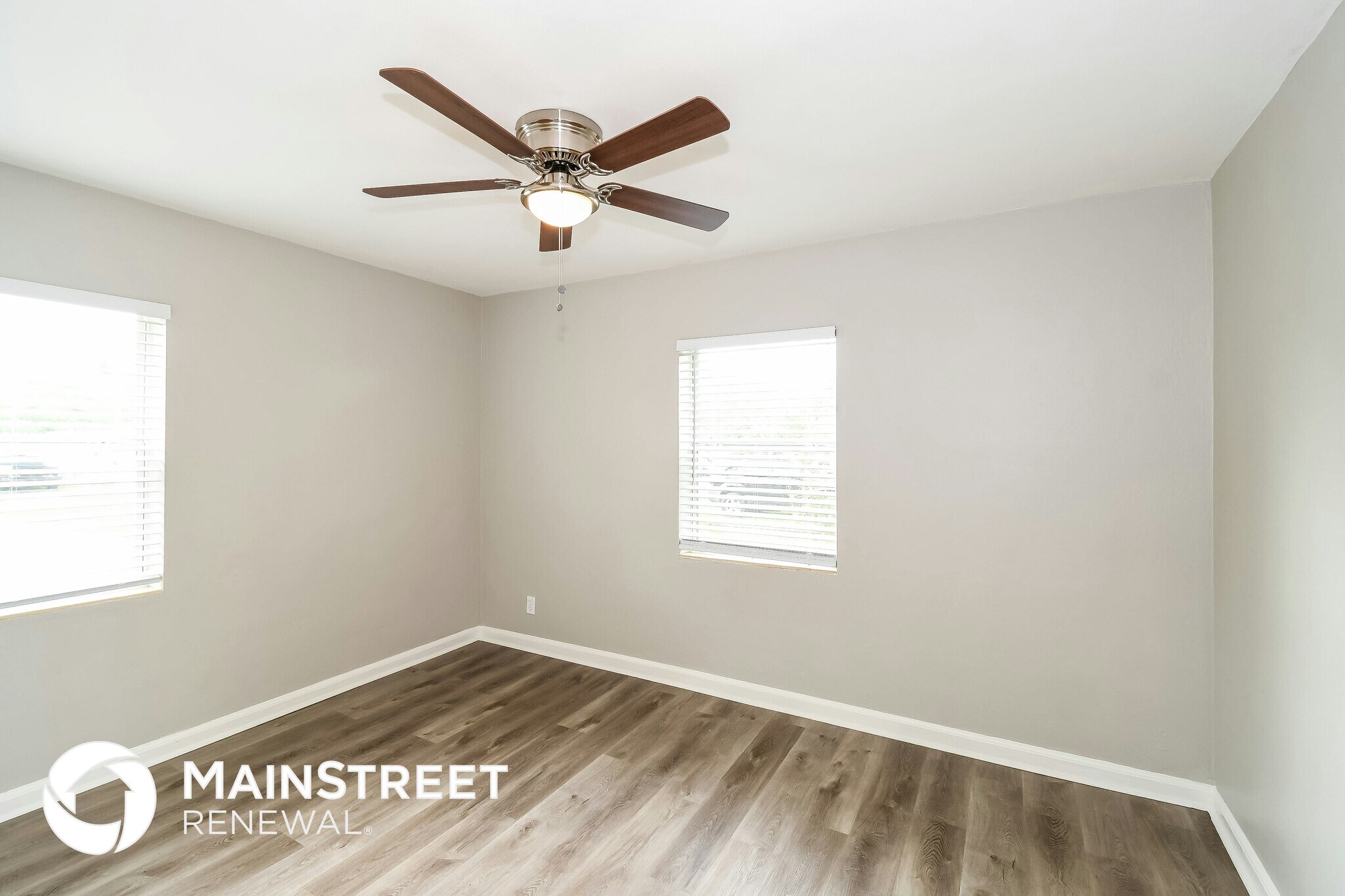 Building Photo - 4020 Angol Pl