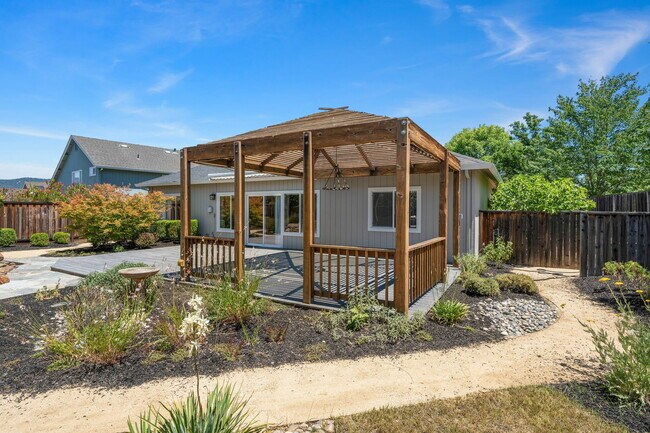 Building Photo - 300 Homewood Ct