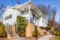 Building Photo - 301 Riverview Rd