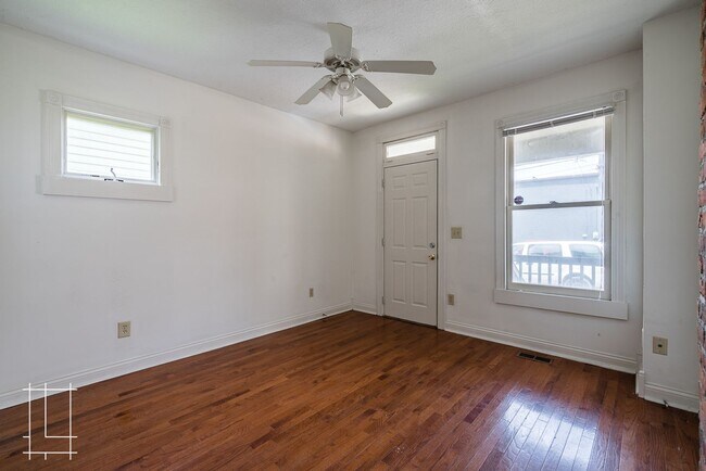 Building Photo - 193-195 Greenwood Ave