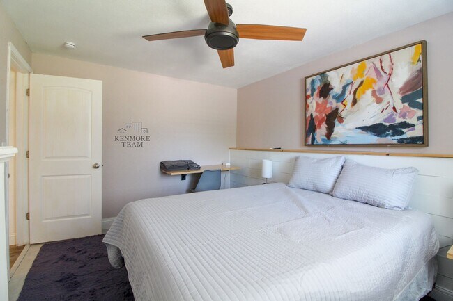 Building Photo - FURNISHED: 5 Bedroom, 2 Bath Home in Kennewick