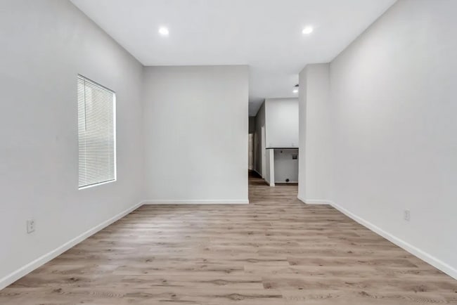 Building Photo - Renovated and full of character, this 3-be...