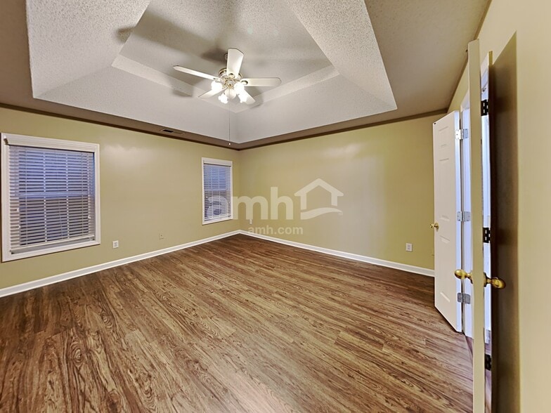 Building Photo - 3041 Andora Dr SW