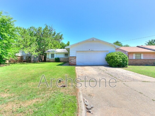 Building Photo - 8814 NE 13th St