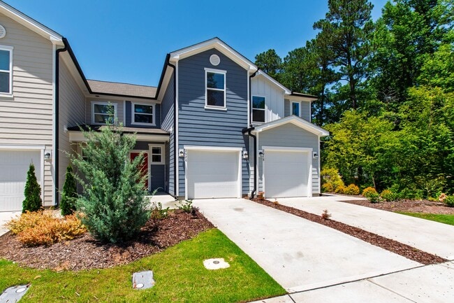 Building Photo - Modern 3-Bedroom Townhome with Luxury Fini...
