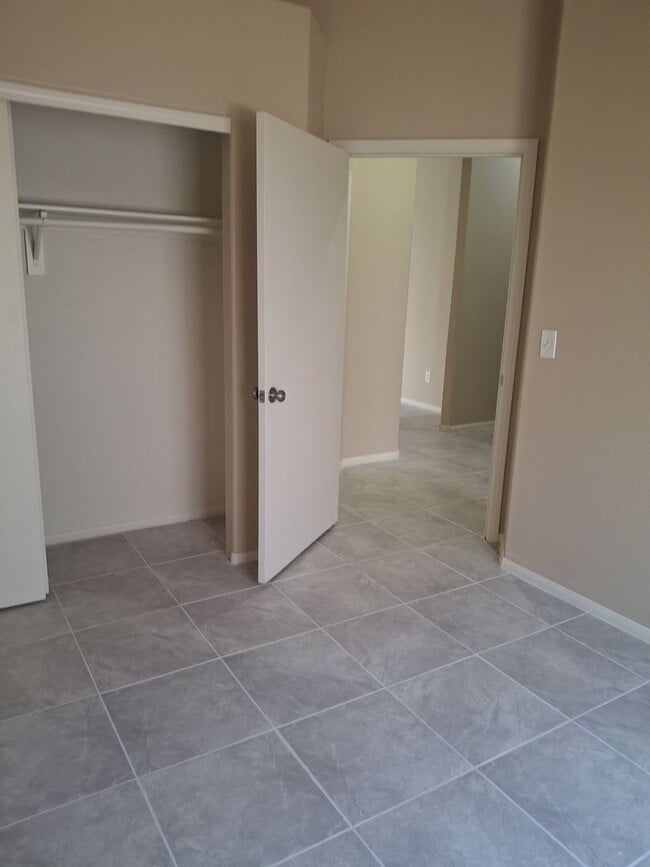 Building Photo - 2120 Fred Brown Dr