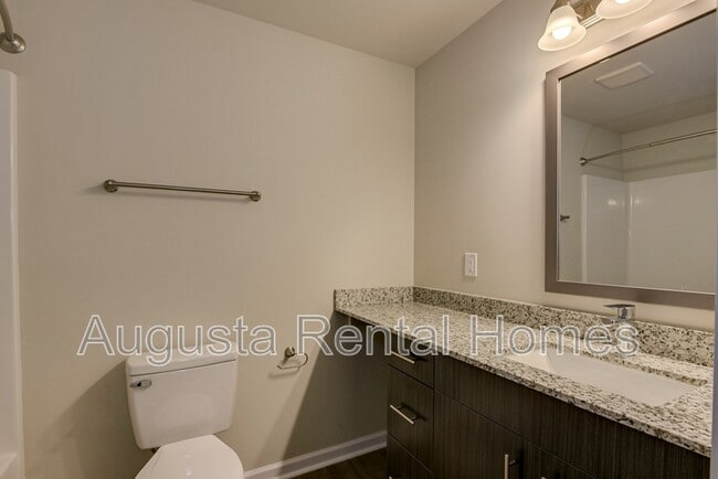 Building Photo - 2509 Otter Run