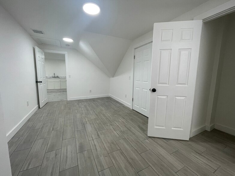 Bedroom - 148 Chilton St