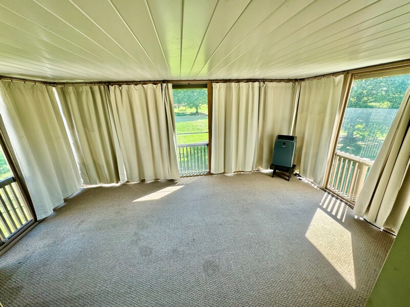 Building Photo - 20 Hazlett Ln