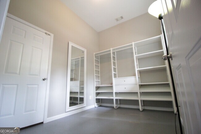 Building Photo - 1258 DeKalb Ave NE