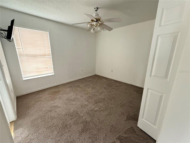 Building Photo - 2918 Blooming Alamanda Loop