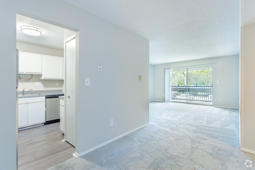 The Waverly 49000 Denton Rd Belleville MI 48111 Apartment Finder