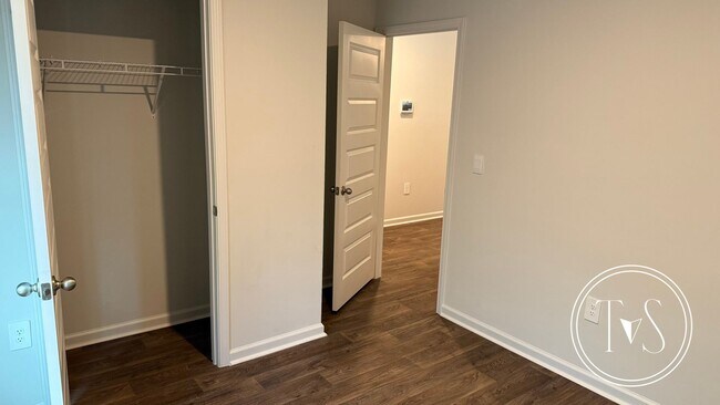 Building Photo - RATE DROP ALERT (was $2200/month) and FALL...