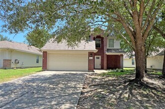 Building Photo - 6 Thicket Grove Pl