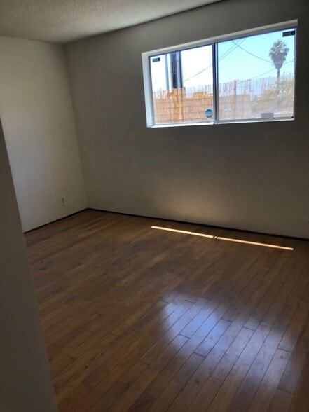Building Photo - 1342 10th St