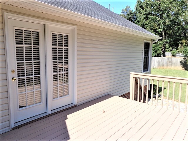 Building Photo - 222 Flagstar Ct