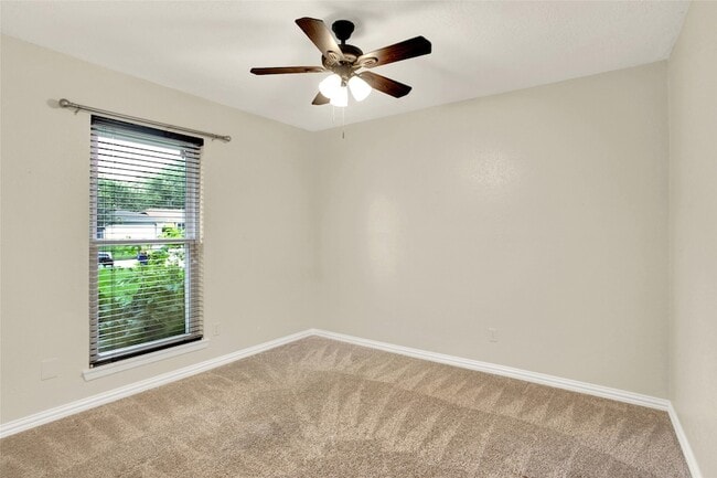 Building Photo - 6219 Silver Leaf Dr