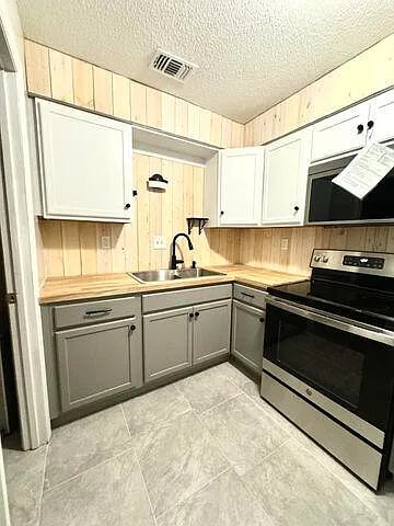 Building Photo - 1017 Stevens Creek Rd