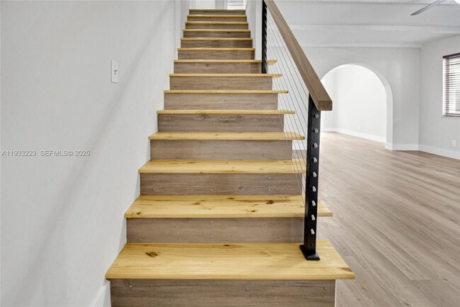 Building Photo - 1211 N Andrews Ave