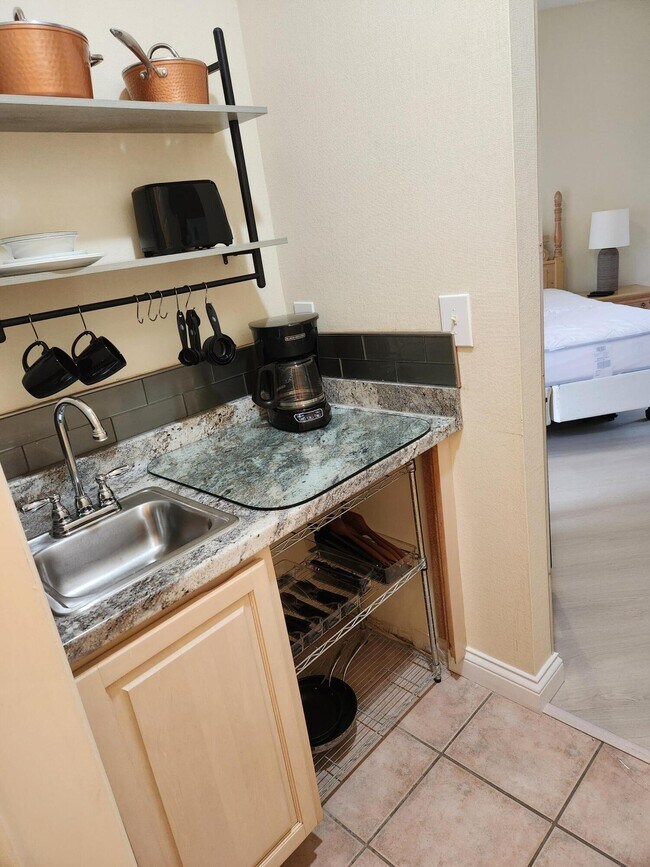 Building Photo - 9861 Perfect Dr